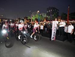 Kapolri Lepas Rombongan Gowes 508 Km Pecahkan Rekor MURI