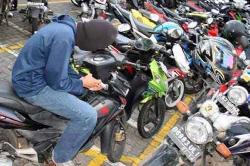 Memalukan! Kehabisan Uang saat Liburan ke Bali, Turis Rusia Nekat Curi Motor di Vila