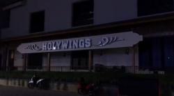 Semua Gerai Holywings Resmi Ditutup Pemprov DKI, Netizen: Mending Kembali Jualan Ayam Sih