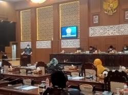 Tak Puas, Wali Kota Probolinggo Singgung Proyek Perbaikan Masjid Agung