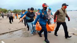 Geger Jasad Penjala Ikan Ditemukan Tertelungkup di Samping Pondasi Masjid