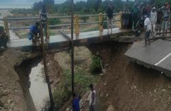 Jembatan Boking Timor Tengah Selatan Putus, Akses Jalan Macet