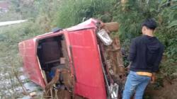 Minibus Bawa Bawang Merah Terjun ke Ladang di Lereng Gunung Merbabu