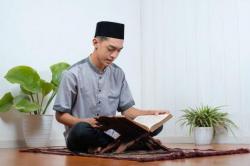 Keutamaan Membaca Al-Kahfi di Hari Jumat, Simak Penjelasan Hadistnya