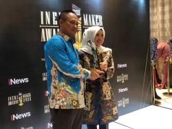 Bangkitkan Ekonomi di Tengah Pandemi, Bupati Kebumen Raih Penghargaan iNews Maker Awards 2022