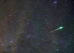 Hujan Meteor Bakal Lintasi Langit Kota Bandung Juli Ini