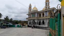 Simak Tradisi Pembagian Daging Quran dari Masjid Agung Nurul Falah, Masjid Tertua di TTU