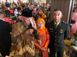 Kisah Anak Petani Lulus Akmil dan Dilantik Perwira TNI AD oleh Jokowi, Jual Rumput demi Anak