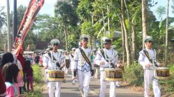 Kenalkan Budaya, Santri Al-Falah Salatiga Gelar Kirab Budaya Pawai Taaruf