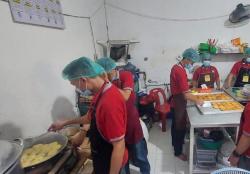 Lakukan Kegiatan Positif, Napi LP Rkan Hilir Produksi 200 Roti Per hari.