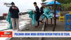 Video Puluhan Anak Muda Bersih-bersih Pantai di Tegal