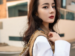 Profil Dilraba Dilmurat, Disebut Wanita Tercantik di Asia Hingga Dilirik Pesepak Bola Alexandre Pato