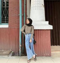 Makin Fashionable, 7 Tips Outfit Ini Cocok untuk Kamu yang Bertubuh Kurus dan Tinggi