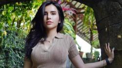 Cantik dan Seksinya Maria Vania Pakai Dress Ketat, Netizen: Lekukan Bodynya Bikin Iri