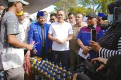 Sidak ke Pasar Toaya Dongala, Mendag Zulhas Pastikan Migor Curah Sesuai HET