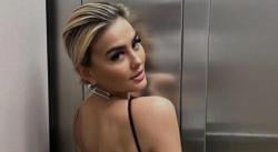 Potret Seksi Agnez Mo Kenakan Bikini, Ngaku Tak Percaya Diri