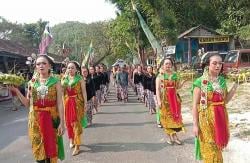 Sambut Malam 1 Suro, Warga Kemadang Gunungkidul Larung Kepala Kambing