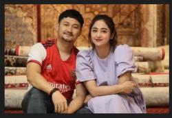 Tok! Dewi Perssik Resmi Bercerai dengan Angga Wijaya