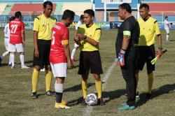 Walikota Tegal Jadi Kiper Pembukaan Turnamen Sepak Bola Sedekah Laut