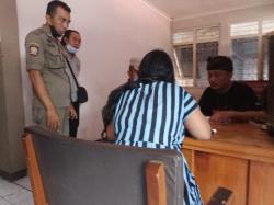 Satpol PP Probolinggo Dapati Dua PSK Terjangkit HIV, Saat Razia Warung