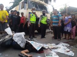 Motor Bonceng 3 Tabrak Truk Minyak di Deliserdang, 1 Tewas 2 Luka Parah