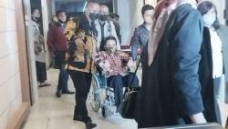 Terancam 6 Tahun Bui, Ini Pasal dari UU ITE yang Menjerat Mantan Menpora Roy Suryo