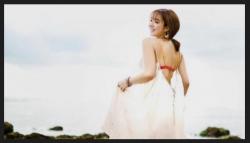 5 Potret Gisel Pakai Outfit Backless Bikin Gagal Fokus, Netizen: Aura Janda Memang Beda!