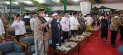 Airlangga Dorong Pesantren Bikin Pabrik Sandal Jepit