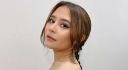 Foto Prilly Latuconsina Kenakan Outfit Seksi dan Gaya Dewasa