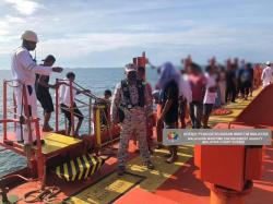 Kapal Membawa Imigran Ilegal Tenggelam di Malaysia, 1 WNI  Tewas dan 35 Berhasil Diselamatkan