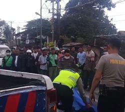 Gagal Menyalip, Pengendara Sepedah Motor  Tewas Tertabrak Truk di Kota Serang