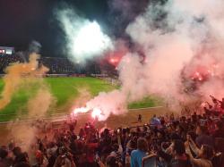 Arema FC Terkena Sanksi Rp 170 Juta Gegara Suporter Nyalakan Flare