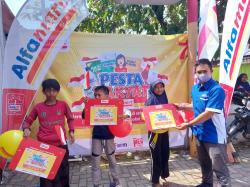 Alfamart Peringati HUT RI lewat Lomba Rakyat