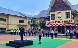 Wakapolres Torut Pimpin Upacara Bendera Hari Kemerdekaan RI Ke-77