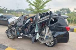 Penampakan Mobil yang Dikendarai Ayahanda Wagub Jatim Usai Kecelakaan di Tol Pemalang-Batang