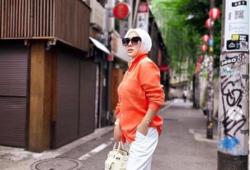 Saat Liburan di Tokyo Pakai Baju dari Ibu Mertua! Ini Gaya Syahrini, Cetar