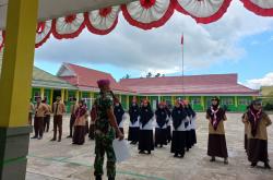 Sekolah Perbatasan Gelar Lomba Ketangkasan Baris Berbaris, Jurinya Tidak Sebarangan