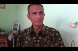 Ayah Brigadir J Bangga dan Sedih, Saat Wakili Wisuda Anaknya.