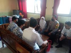 Polsek Telukjambe Timur Giat Sosialisasi Anti Tawuran