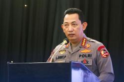 Kapolri Komitmen Perbaiki Institusi Polri: Pilihannya Ikut Barisan Atau Keluar