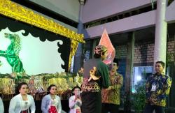 Rayakan Kemerdekaan Warga Geger Gelar Wayang Kulit Sehari Semalam