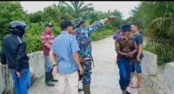 Pemda Tinjau Lokasi Dampak Banjir dan Jembatan Roboh di Aceh Singkil