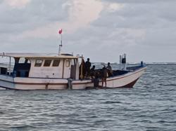 1 Orang Tewas, 1 Hilang,  Saat Perahu Motor Warga TTU di Temukan Terdampar