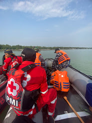 Nahas! Kapal Terbalik di Perairan Larangan Tegal, 1 ABK Tenggelam