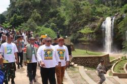 Resmikan Curug Sodong, Bupati Marwan: Kawasan Wisata Sejahterakan Masyarakat