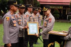 Polsek Kategori Aktif Dalam Harkamtibmas Diberi Penghargaan