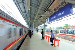 Pria Ini Pernah Onani di KRL, Eh Muncul Lagi Stasiun Bekasi