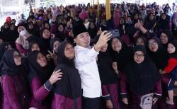 Harga BBM Naik, Emak-emak Nyambat ke Gus Fawait