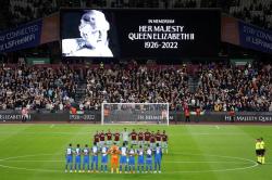 Sempat Jadi Misteri, Ratu Elizabeth II Rupanya Jagokan Klub Sepak Bola Ini