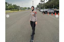Wow, AKP Rita Yuliana Berhijab dan Pakai Baju Dinas Reskrim Polda Metro Jaya.Semakin Cantik!